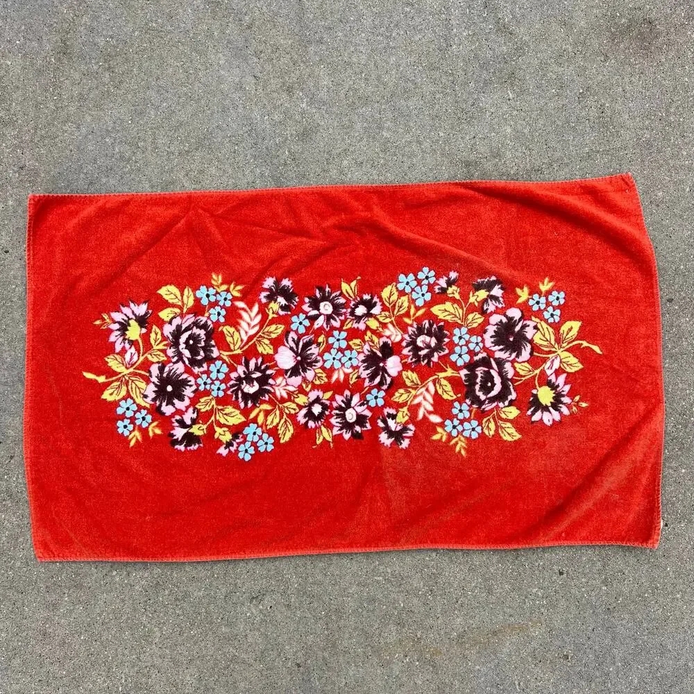 Vintage MCM Rust Orange Mod Retro Floral Small Bath Towel 22.5